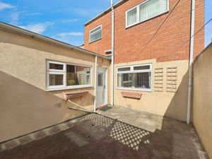 Photo 14- click for photo gallery